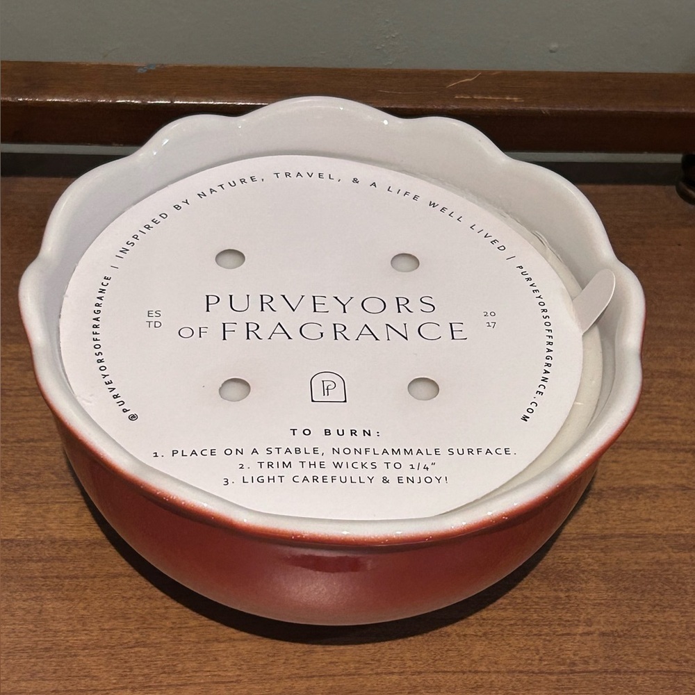 PURVEYORS OF FRAGRANCE Large Round 4 Wick Scented Candle In Ceramic Floral Base